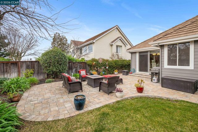 3056 Windmill Canyon Dr, Clayton, CA 94517