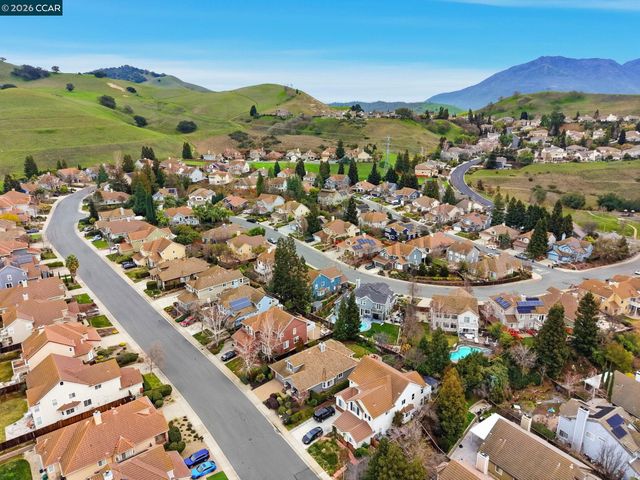 3056 Windmill Canyon Dr, Clayton, CA 94517