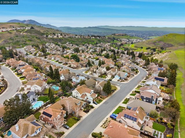 3056 Windmill Canyon Dr, Clayton, CA 94517