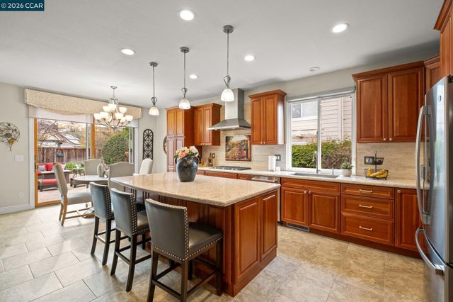 3056 Windmill Canyon Dr, Clayton, CA 94517