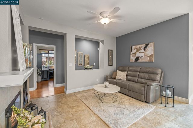 3056 Windmill Canyon Dr, Clayton, CA 94517