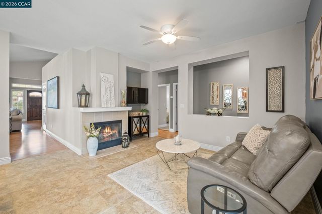 3056 Windmill Canyon Dr, Clayton, CA 94517