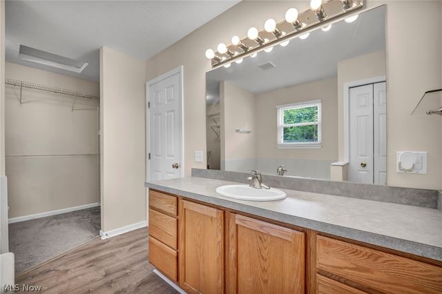 2066 Liberty Road, Stow, OH 44224