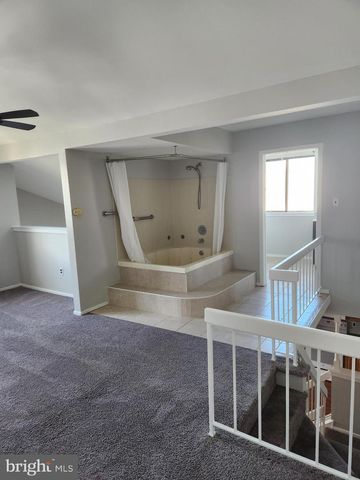 5004 TRACY CT, Voorhees, NJ 08043