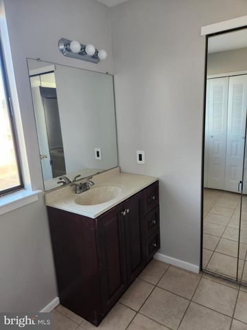 5004 TRACY CT, Voorhees, NJ 08043