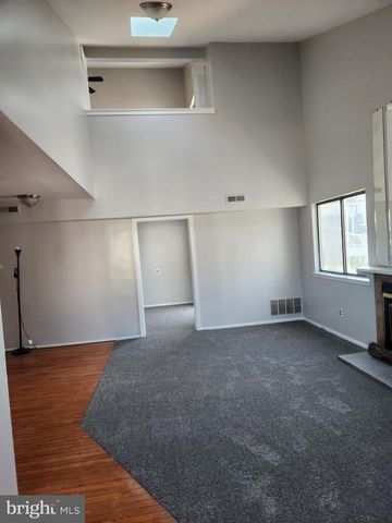 5004 TRACY CT, Voorhees, NJ 08043