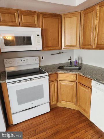 5004 TRACY CT, Voorhees, NJ 08043