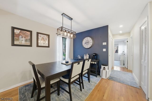 166 Sandcastle Ky 1, Secaucus Town, NJ 07094