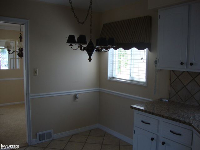 26371 Bryan Street, Roseville, MI 48066