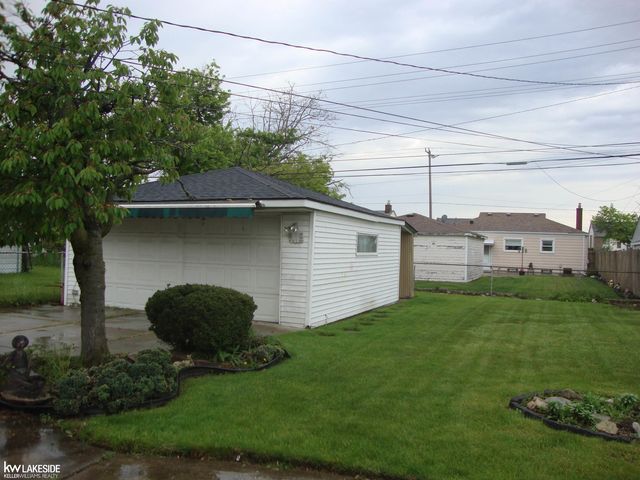 26371 Bryan Street, Roseville, MI 48066