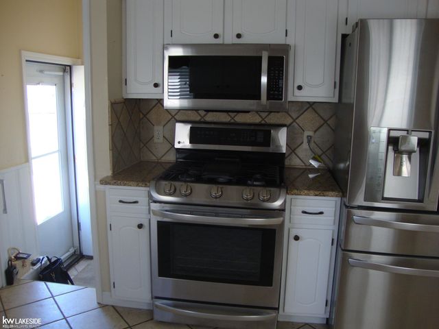 26371 Bryan Street, Roseville, MI 48066