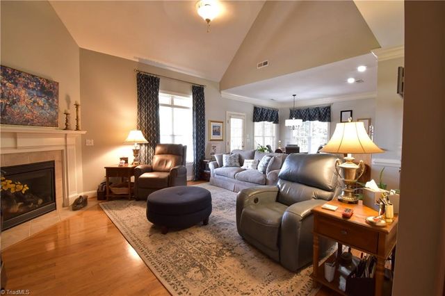1008 Keswick Lane, Clemmons, NC 27012