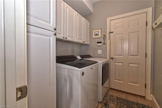 1008 Keswick Lane, Clemmons, NC 27012