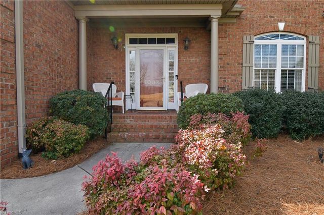 1008 Keswick Lane, Clemmons, NC 27012