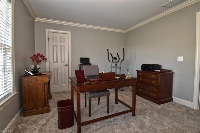 1008 Keswick Lane, Clemmons, NC 27012