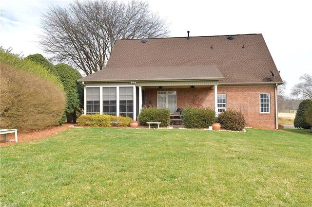 1008 Keswick Lane, Clemmons, NC 27012