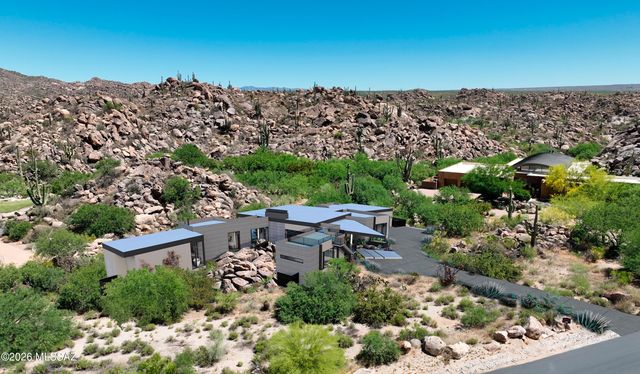 656 W Granite Gorge Drive, Oro Valley, AZ 85755