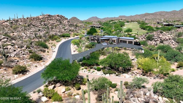 656 W Granite Gorge Drive, Oro Valley, AZ 85755