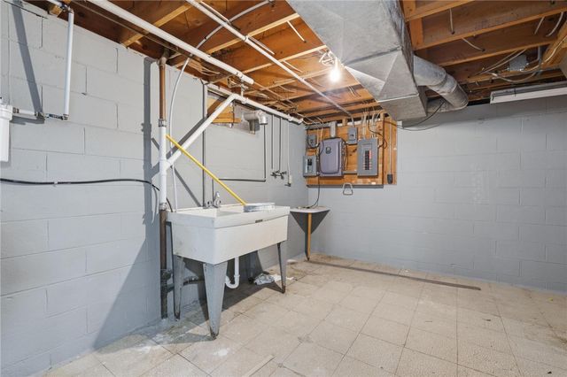 1231 Kevin Drive, Fairborn, OH 45324
