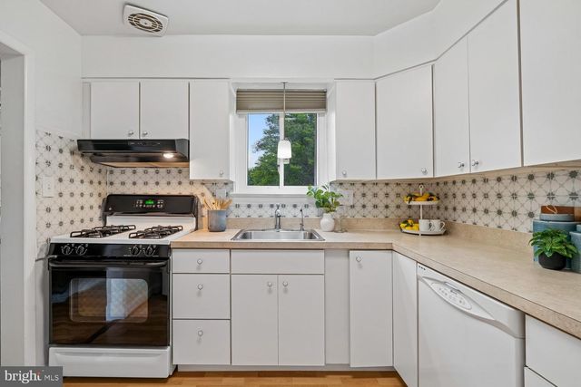 10015 GRAYSON AVE, Silver Spring, MD 20901