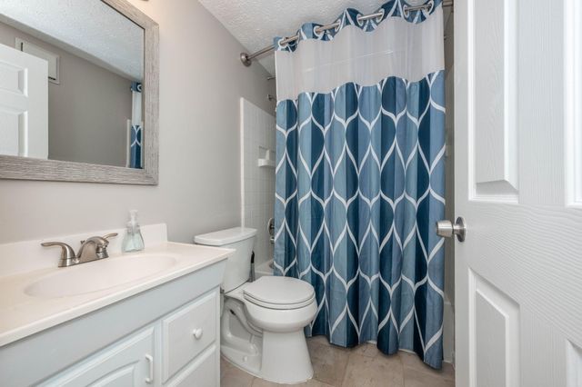 17 Valleyview Circle, Alexandria, KY 41001