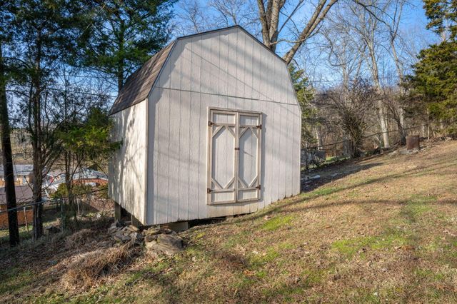 17 Valleyview Circle, Alexandria, KY 41001