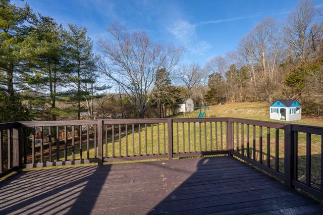 17 Valleyview Circle, Alexandria, KY 41001