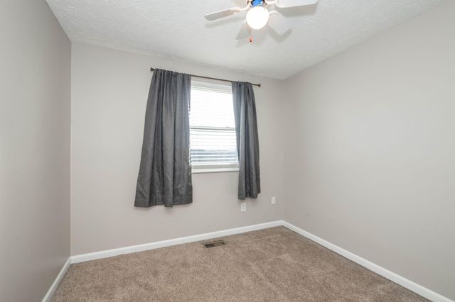 17 Valleyview Circle, Alexandria, KY 41001