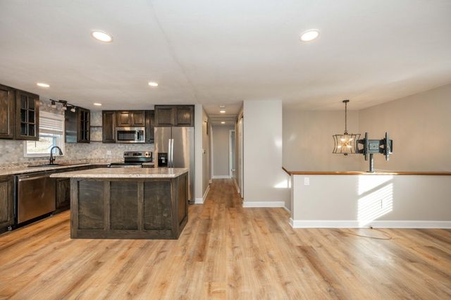 17 Valleyview Circle, Alexandria, KY 41001