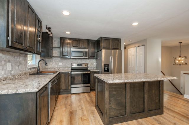 17 Valleyview Circle, Alexandria, KY 41001