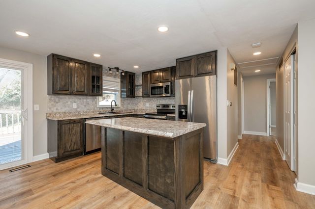 17 Valleyview Circle, Alexandria, KY 41001