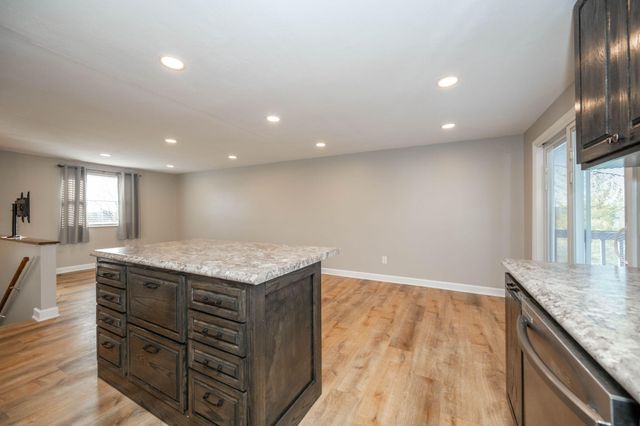 17 Valleyview Circle, Alexandria, KY 41001