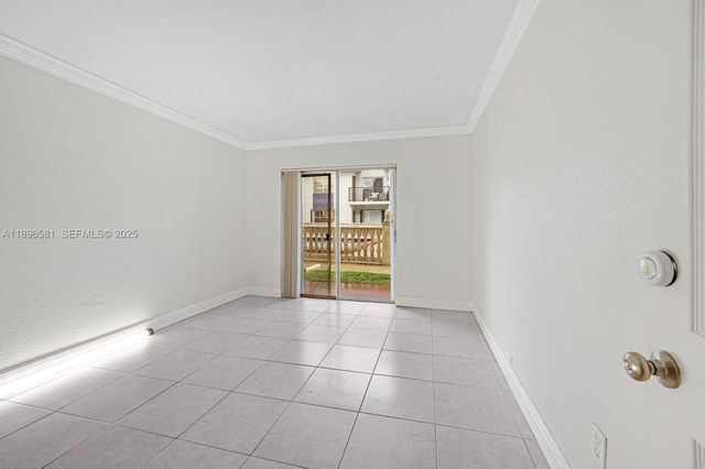 8005 W Six Avenue B, Hialeah, FL 33014