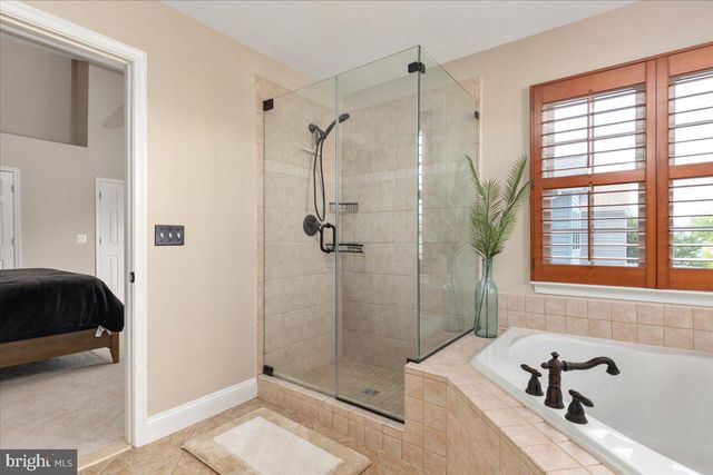 20839 MIRANDA FALLS SQ, Sterling, VA 20165