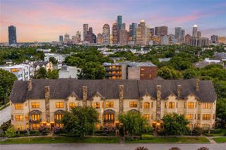 2409 Commonwealth Street, Houston, TX 77006