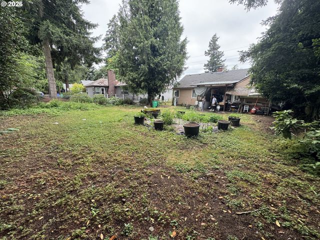 9918 Ne PRESCOTT St, Portland, OR 97220