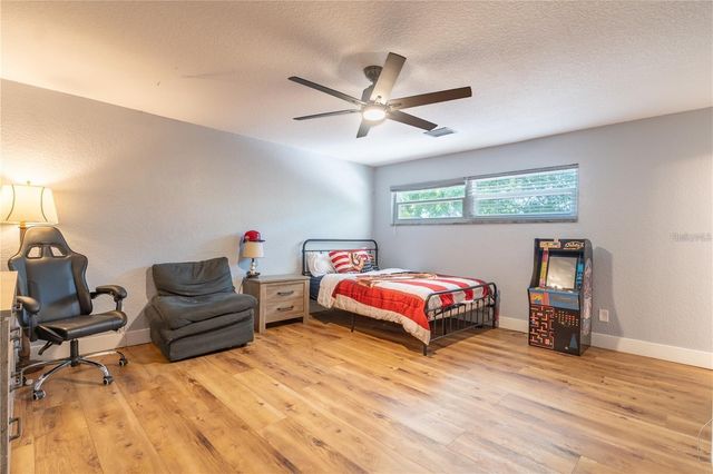 12705 PARK BOULEVARD, Seminole, FL 33776