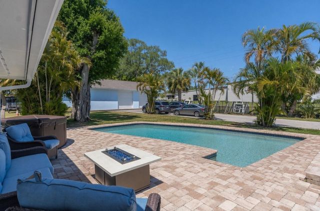 12705 PARK BOULEVARD, Seminole, FL 33776
