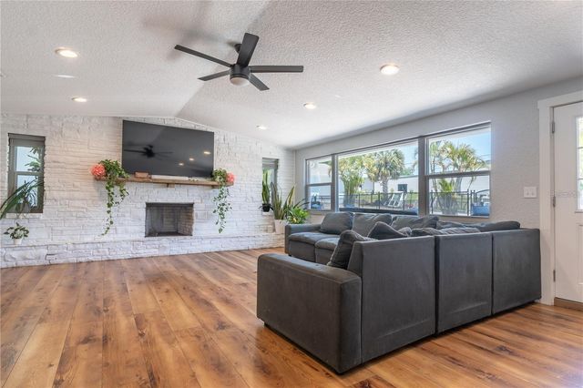12705 PARK BOULEVARD, Seminole, FL 33776