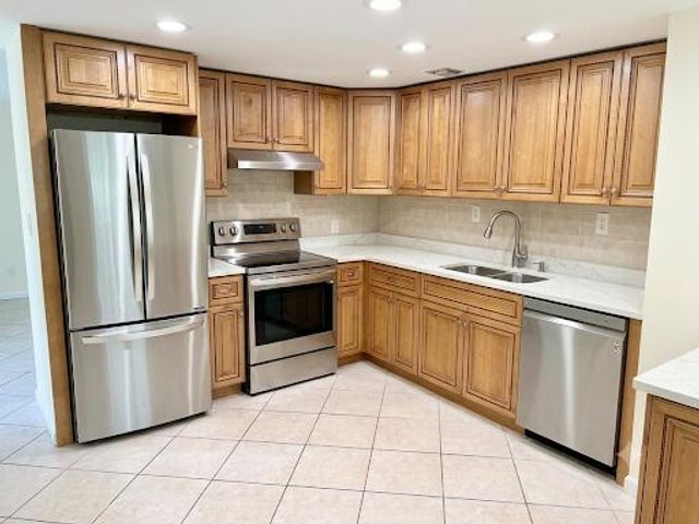 1015 Ainslie A Drive, Boca Raton, FL 33434