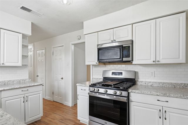 3111 Andrea Lane, Dallas, TX 75228