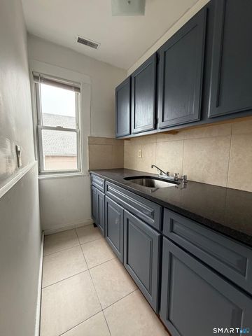 168 Lloyd Street, New Haven, CT 06511