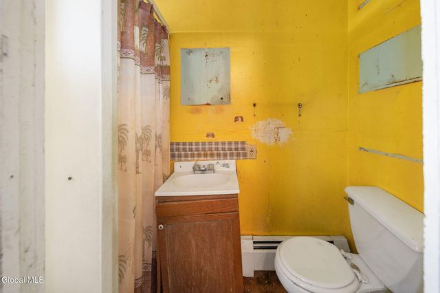 27 S Main Street, Mechanicville, NY 12118