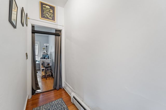 12 Evergreen Sq 2, Somerville, MA 02143