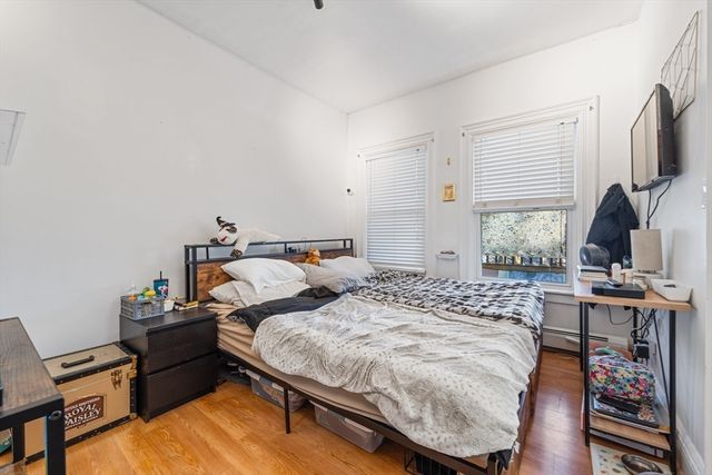 12 Evergreen Sq 2, Somerville, MA 02143