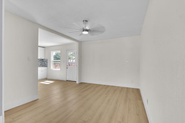 535 W Terrace Avenue, Fresno, CA 93705