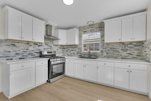 535 W Terrace Avenue, Fresno, CA 93705