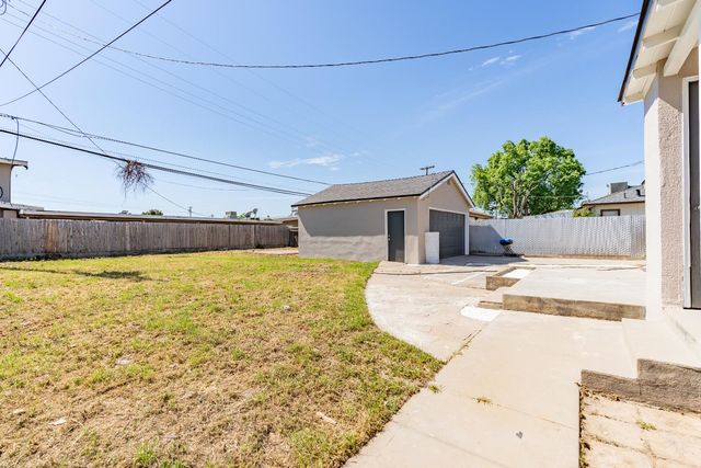 535 W Terrace Avenue, Fresno, CA 93705