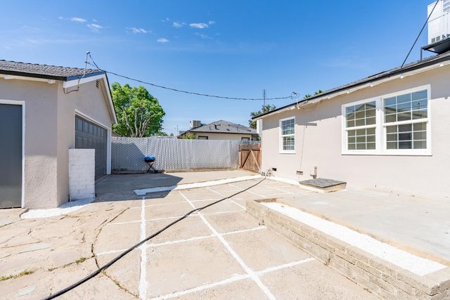 535 W Terrace Avenue, Fresno, CA 93705