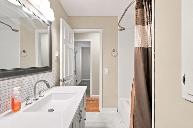 515 Westby Drive NE, Spring Lake Park, MN 55432